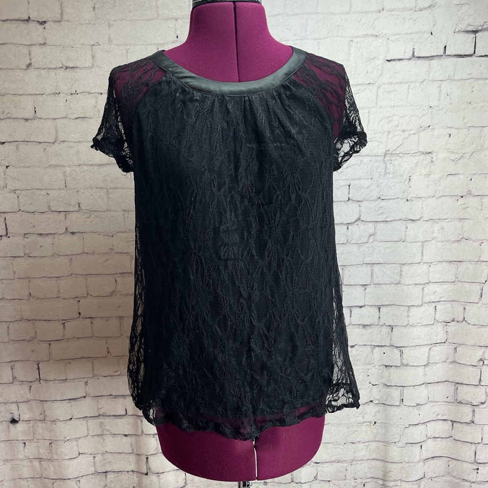 Vera Wang Princess size large black lace short sleeve blouse